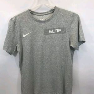 Nike elite t-shirt